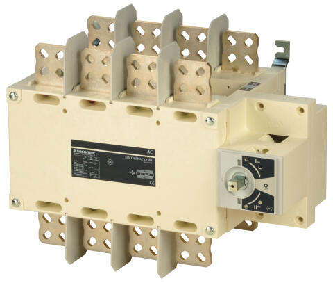 Socomec SIRCO PV 8P 2000A  
Výstup: 26PV8200